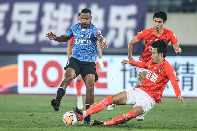 场均2.7分！美记：加里·哈里斯已经执行下赛季380万的球员选项