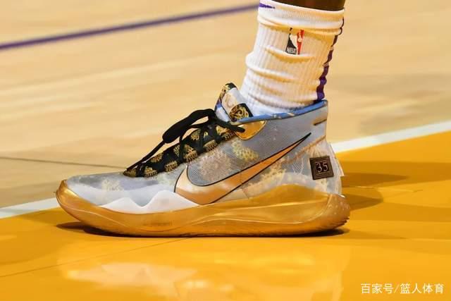 杜锋看到了吗？他看不上的那个大个子，终于出息了，全力冲NBA